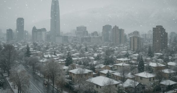 ¿Nieve en Santiago? El fenómeno inusual que podría sorprender este fin de semana en la ciudad